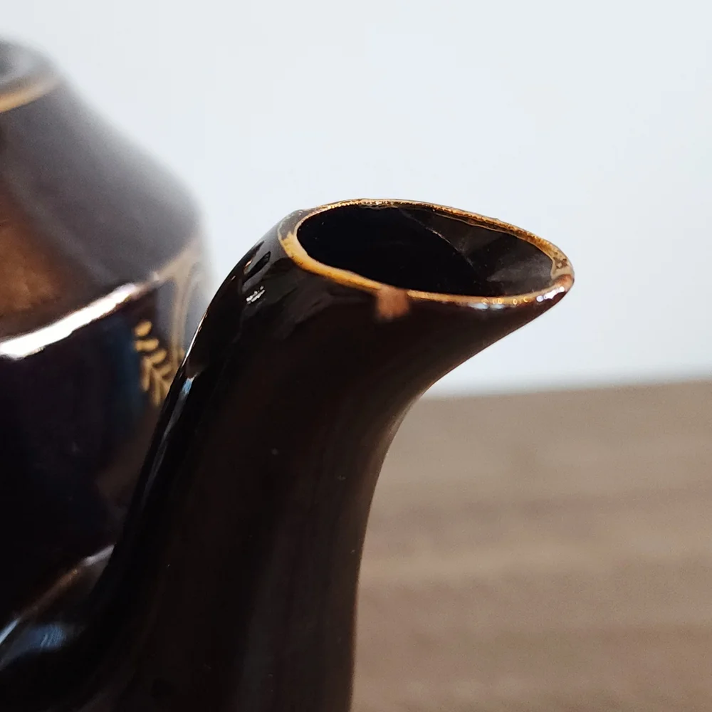1940s Vintage Japanese Moriage‎ Teapot